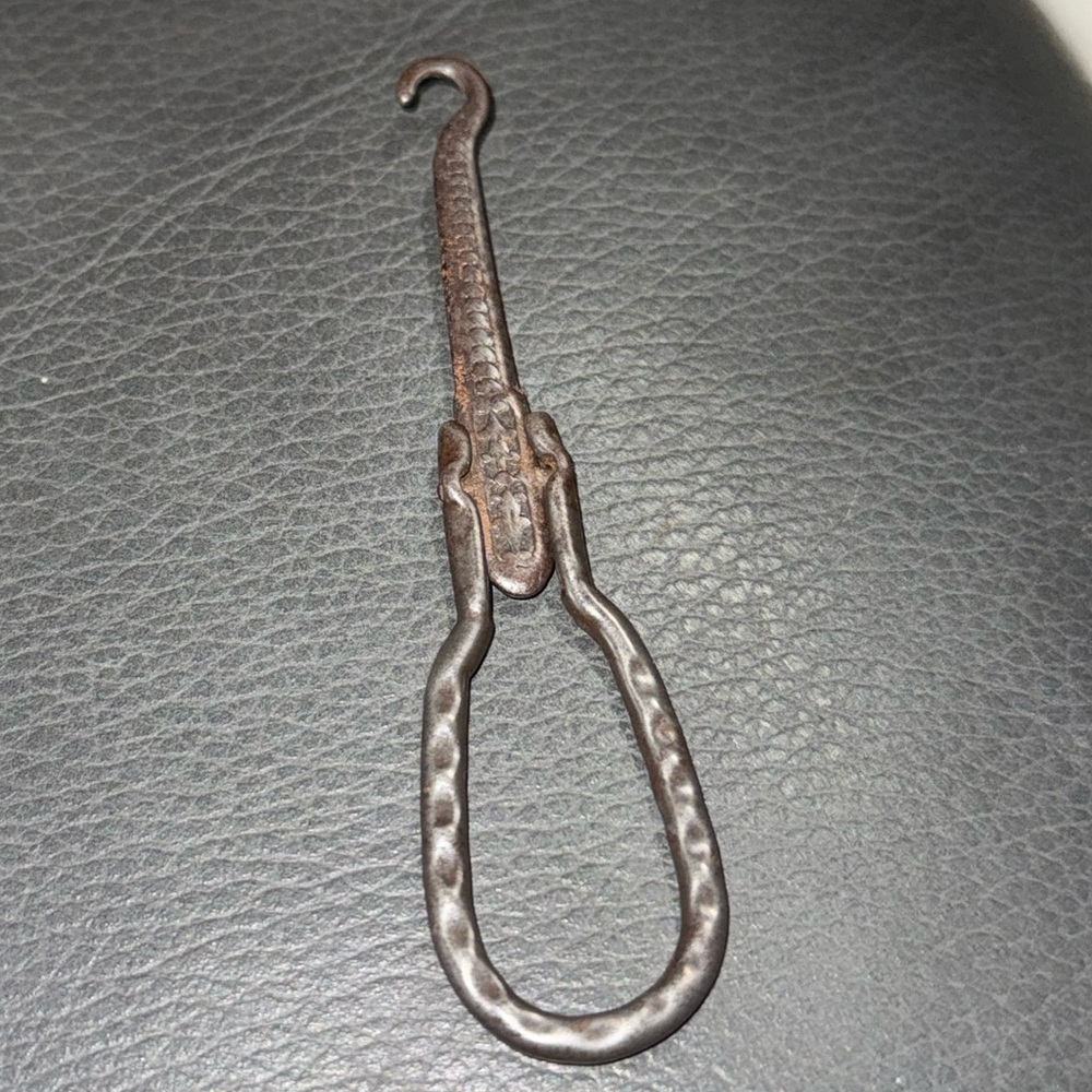 Antique French Mandoline Depose Folding Metal Button Shoe Hook
